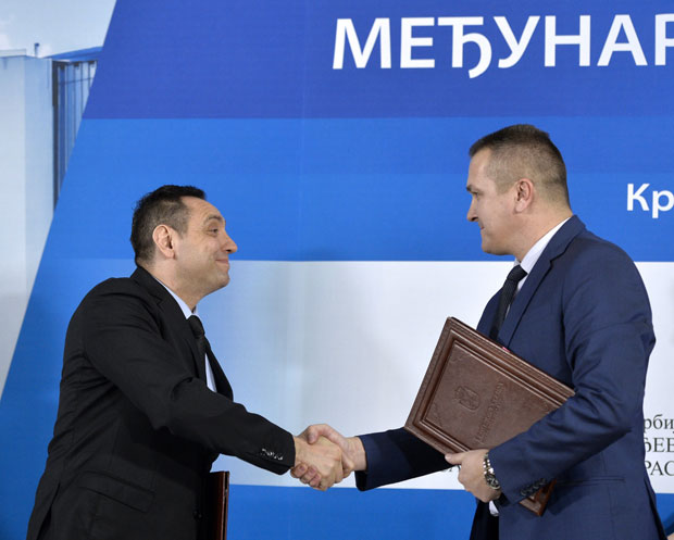 Потписан уговор за коришћење Лађеваца за цивилни саобраћај